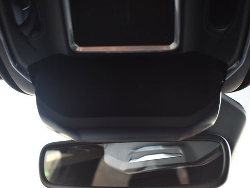 Used 2024 Jeep Grand Cherokee Laredo w/ Trailer Tow Package RWD image 39