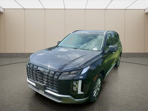 Used 2024 Hyundai Palisade SEL FWD image 2
