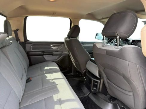 Used 2019 RAM 1500 Big Horn AWD/4WD image 14