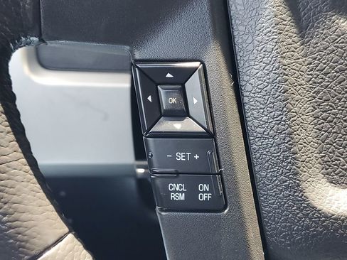 Used 2011 Ford F150 Lariat w/ Lariat Plus Pkg AWD/4WD image 20