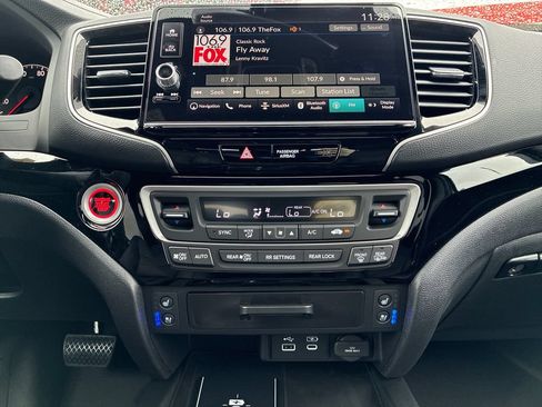 Used 2026 Honda Ridgeline Black Edition image 18