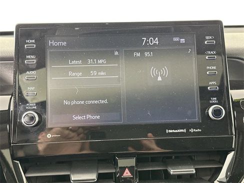 Used 2024 Toyota Camry SE image 12