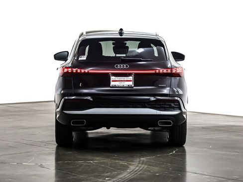New 2025 Audi Q5 Premium image 3