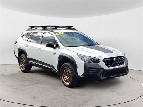 Used 2022 Subaru Outback Wilderness image 7