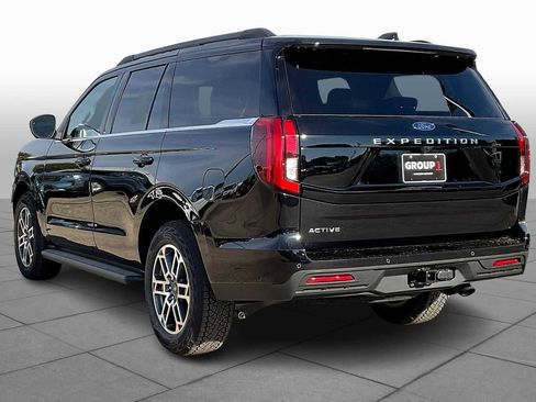 New 2025 Ford Expedition Active image 12