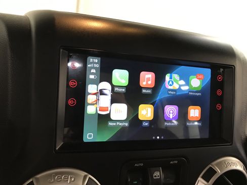 Used 2017 Jeep Wrangler Unlimited Sahara w/ Trailer Tow Group image 20