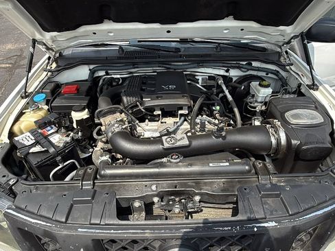 Used 2012 Nissan Frontier SV w/ SV Premium Utility Pkg AWD/4WD image 26