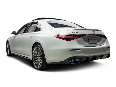 Used 2023 Mercedes-Benz S 580 4MATIC Sedan w/ AMG Line image 10
