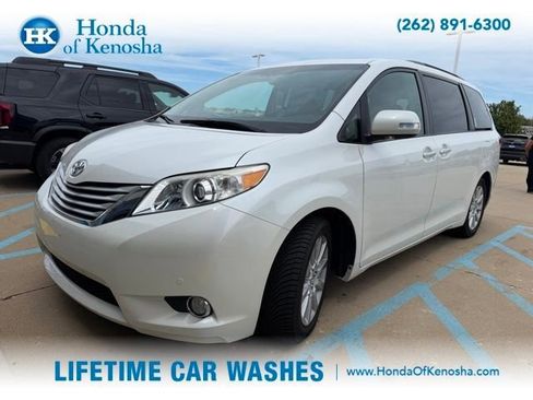 Used 2013 Toyota Sienna Limited w/ Premium Pkg FWD image 1