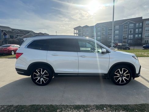 Certified 2020 Honda Pilot Touring image 9