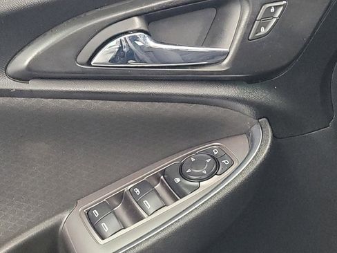 Used 2020 Chevrolet Malibu LT image 27