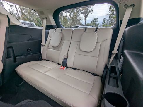 Used 2020 Ford Explorer Limited image 14