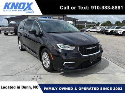Used 2022 Chrysler Pacifica Touring-L
