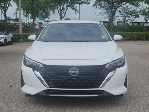 Certified 2025 Nissan Sentra S image 2