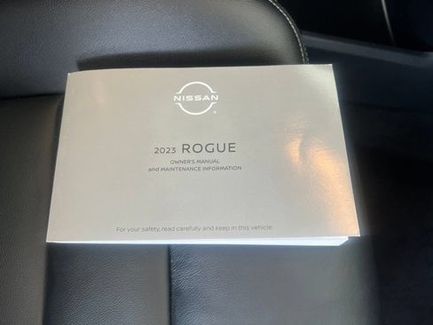 Certified 2023 Nissan Rogue SL FWD image 28
