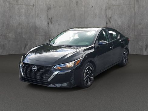 Used 2024 Nissan Sentra SV FWD image 3