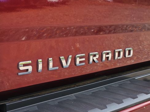 Used 2017 Chevrolet Silverado 1500 LT w/ All Star Edition image 29