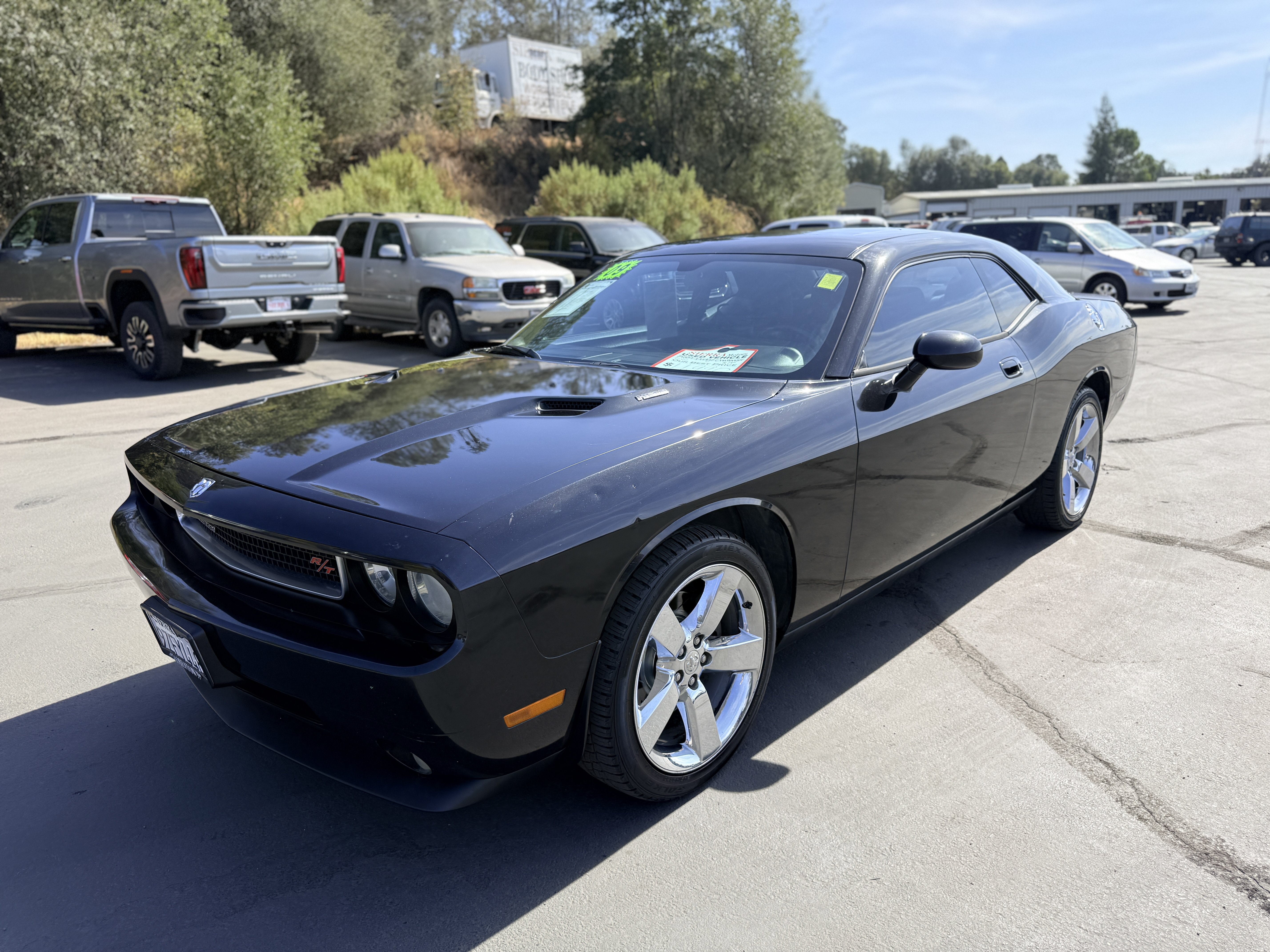 Used 2009 Dodge Challenger R/T RWD image 2