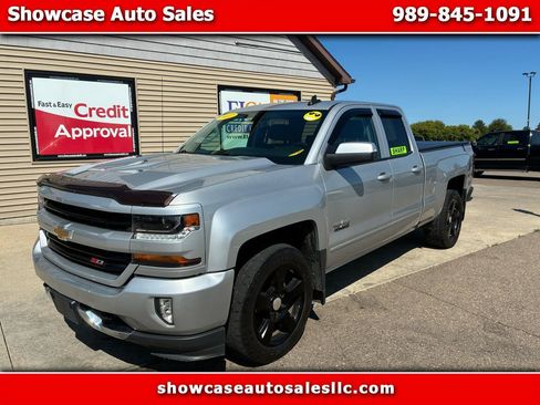 Used 2017 Chevrolet Silverado 1500 LT w/ Texas Edition AWD/4WD image 1