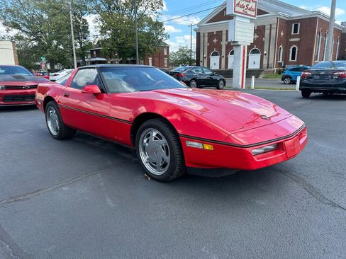 Used 1989 Chevrolet Corvette Coupe RWD image 3