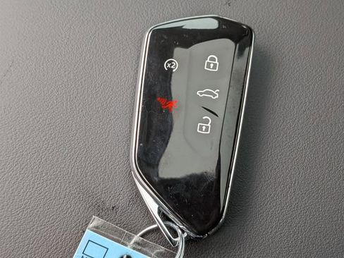 New 2026 Volkswagen Tiguan SE image 30