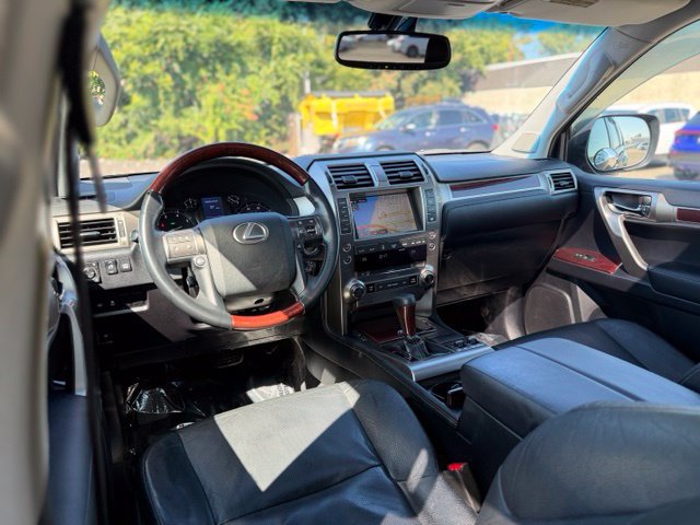 Used 2015 Lexus GX 460 w/ Premium Package AWD/4WD image 19