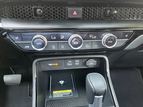 Used 2025 Honda CR-V Sport Touring image 16