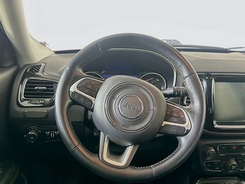 Used 2020 Jeep Compass Limited image 18