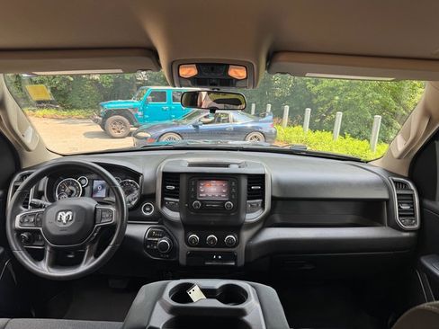 Used 2020 RAM 1500 Tradesman AWD/4WD image 11