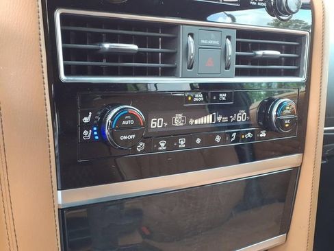 Certified 2024 INFINITI QX80 Sensory w/ Cargo Package AWD/4WD image 18