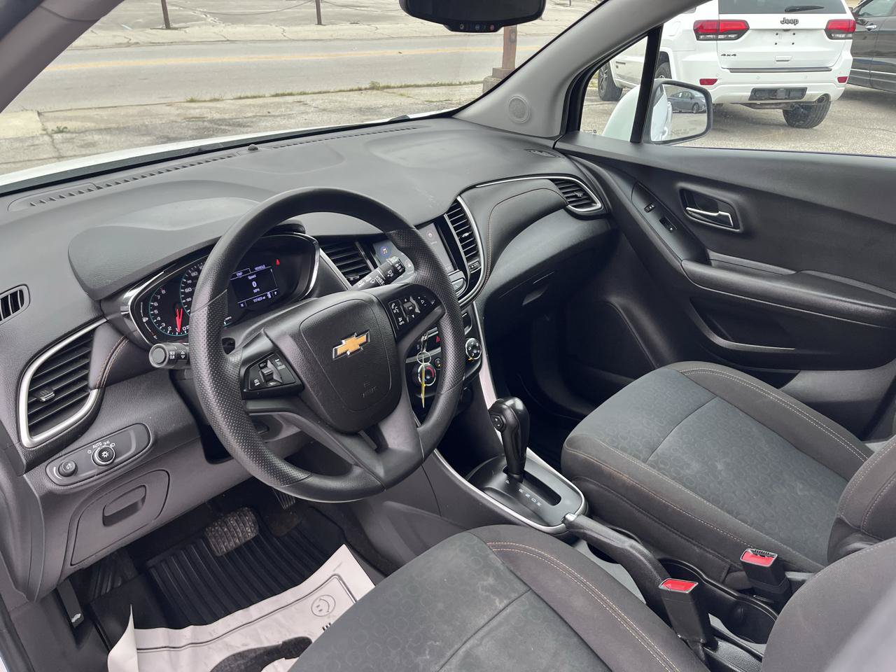 Used 2020 Chevrolet Trax LS w/ Tint and Cruise Package AWD/4WD image 22