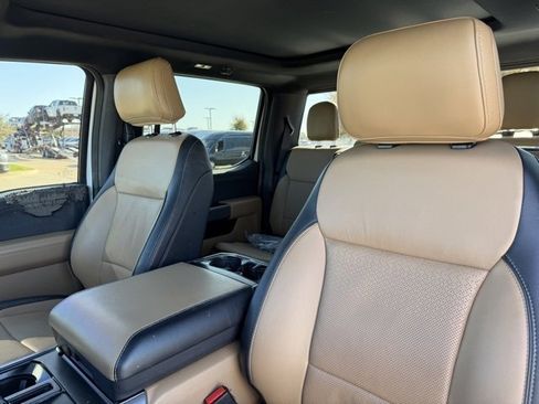 Used 2021 Ford F150 Lariat w/ Equipment Group 502A High image 10