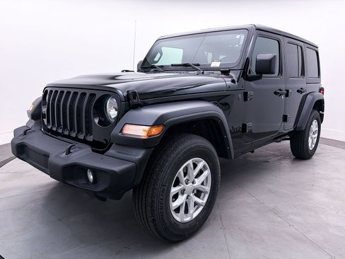 Used 2023 Jeep Wrangler Sport S image 10