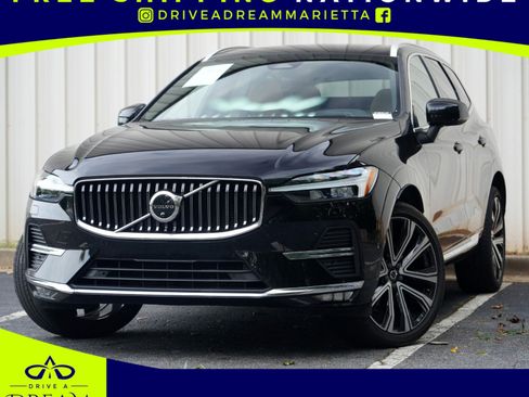 Used 2023 Volvo XC60 B5 Ultimate w/ Climate Package FWD image 1