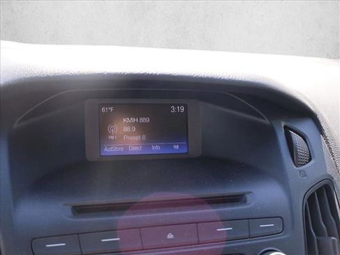 Used 2015 Ford Focus SE FWD image 12