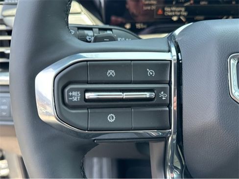 New 2025 GMC Acadia Elevation image 20