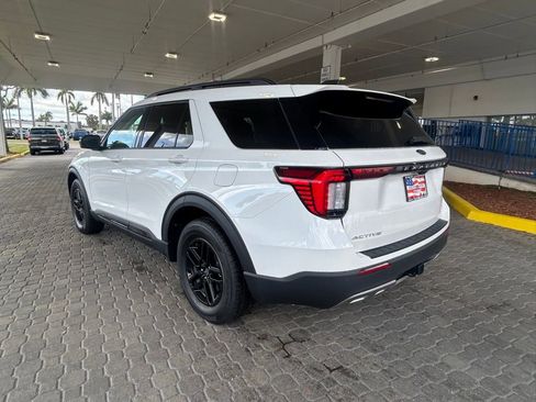 New 2026 Ford Explorer Active w/ Active Comfort Package RWD image 6