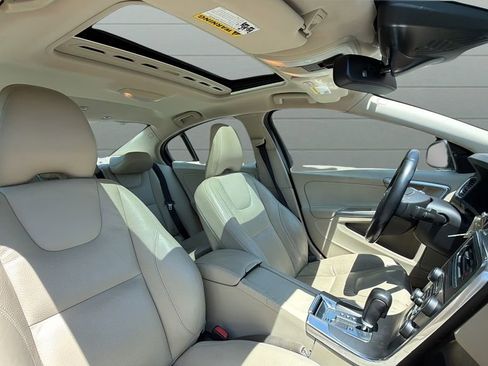 Used 2011 Volvo S60 T6 AWD/4WD image 27