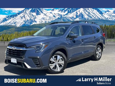 Certified 2025 Subaru Ascent Premium w/ Popular Package #2 AWD/4WD image 1