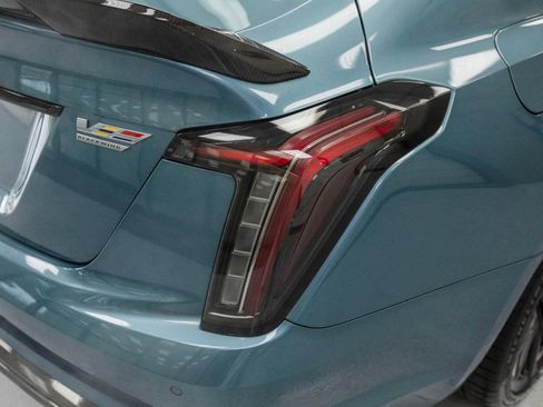 Used 2023 Cadillac CT5 V Blackwing w/ Carbon Fiber Package 2 image 40