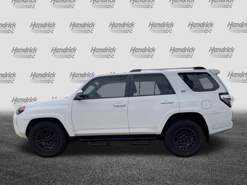Used 2023 Toyota 4Runner SR5 Premium w/ Moonroof Package RWD image 7