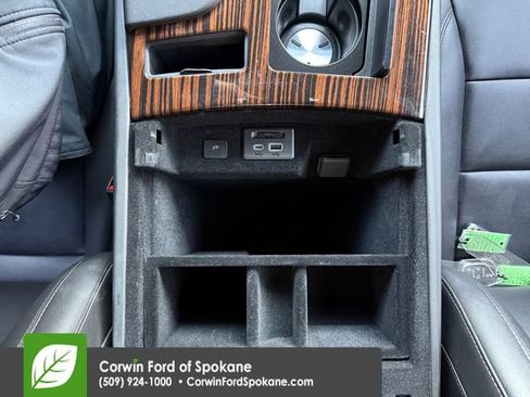 Used 2022 Cadillac Escalade ESV Luxury image 37