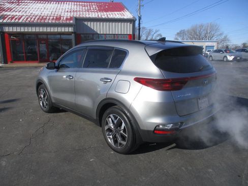 Used 2020 Kia Sportage EX w/ EX Technology Package image 5