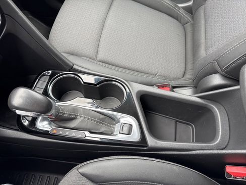 Used 2022 Buick Encore GX Preferred w/ Cold Weather Comfort Package image 27