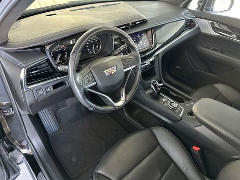 Certified 2025 Cadillac XT6 Premium Luxury image 14