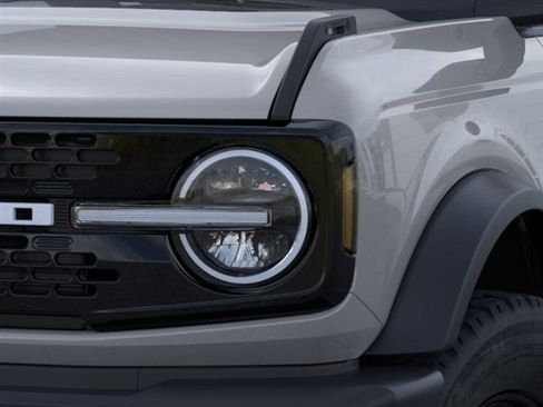 New 2026 Ford Bronco Outer Banks w/ Black Appearance Package image 95