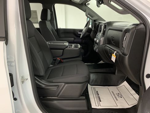 New 2026 GMC Sierra 3500 Pro w/ Convenience Package image 30