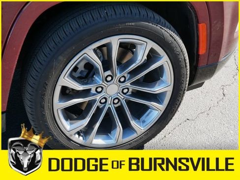 Used 2023 Jeep Grand Wagoneer Series II AWD/4WD image 11