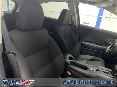Used 2018 Honda HR-V EX image 21