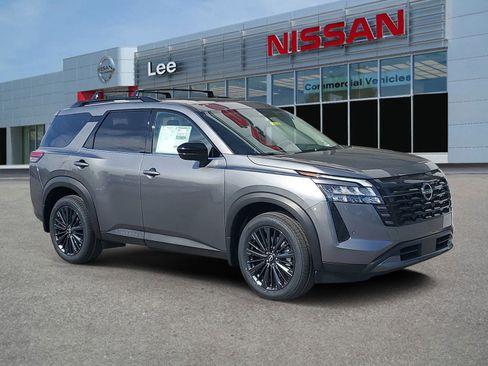 New 2026 Nissan Pathfinder SL w/ SL Premium Package image 1